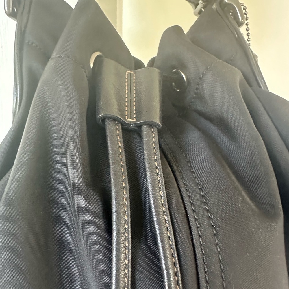 Vintage Coach Leather and Nylon Drawstring Hobo Bag - Gunmetal Hardware Y2K Rare - Picture 12 of 14
